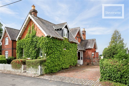 Tawney Lane, Stapleford Tawney, Essex, RM4 1DQ